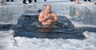 8 Surprising Benefits of Deliberate Cold Exposure: How Cold Therapy Can Improve Your Health and Well-being