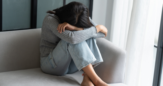 The Role of Essential Oils in Ayurvedic Pain and Stress Management